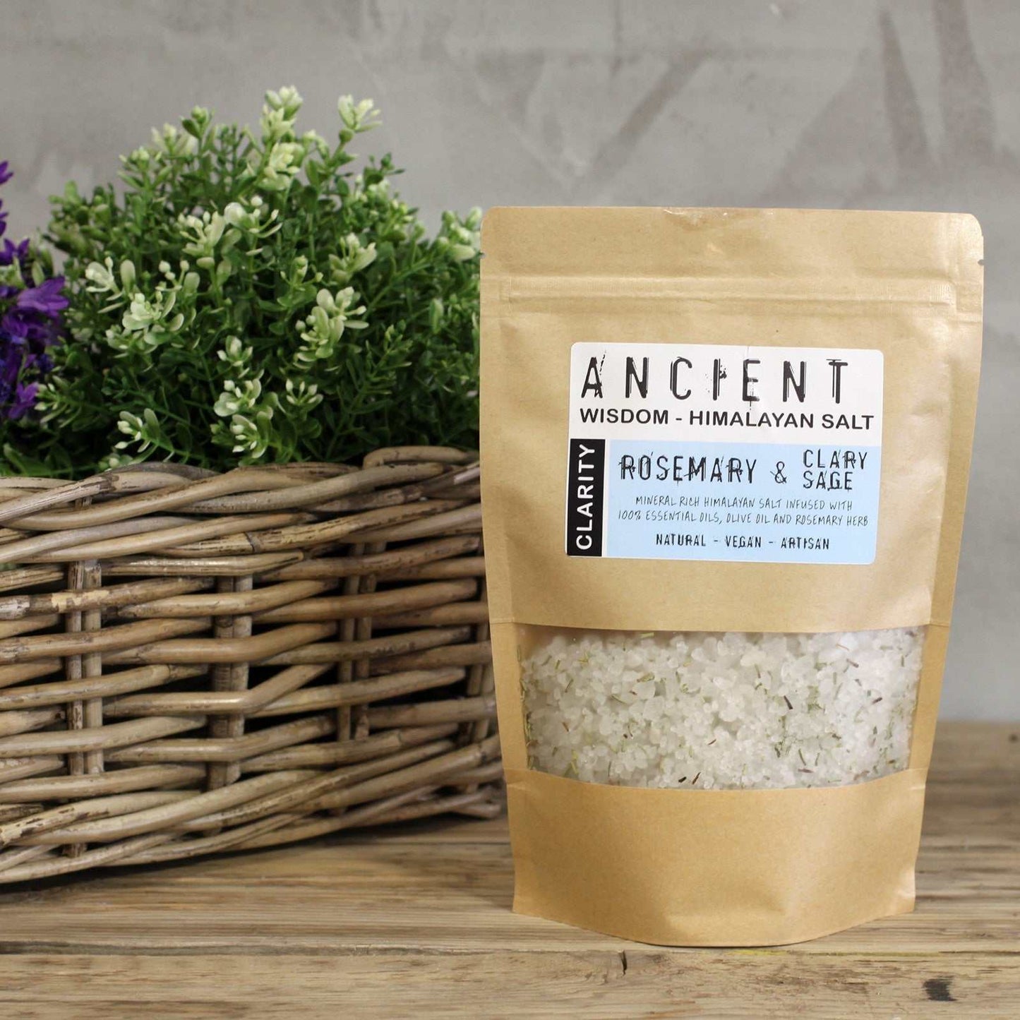 Himalayan Bath Salt Blend Clarity 500g with rosemary and clary sage essential oils for relaxation.